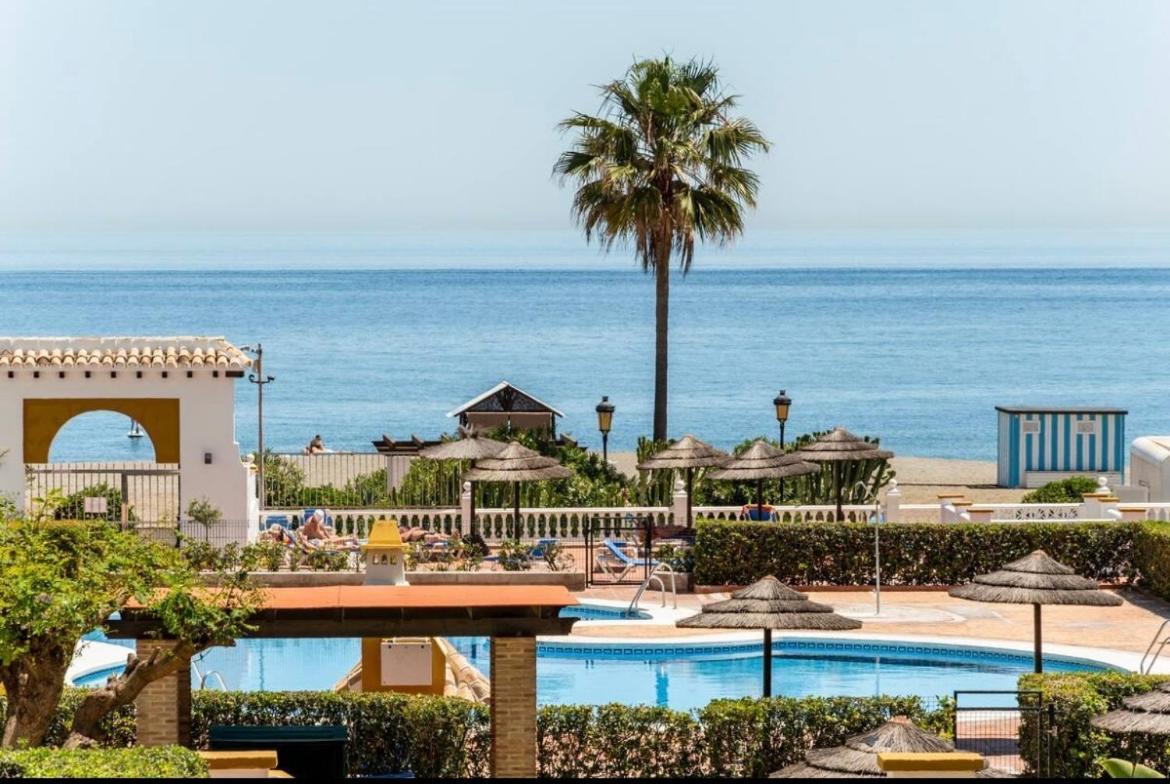 Castillo de Sabinillas Personal Y Coqueto En Primerisima Linea De Playa, En La Costa Del Sol. Puerto De La Duquesa מראה חיצוני תמונה